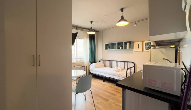 VALLES 2-2 Estudio en alquiler en Sant Andreu, Barcelona