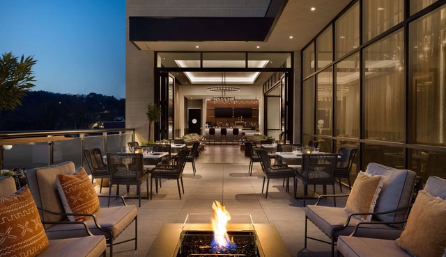 Valley Hotel Homewood Birmingham, Curio Collection by Hilton