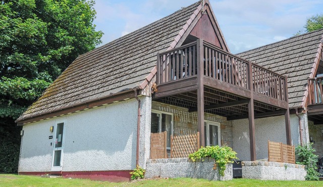 VALLEY LODGE 9, pet friendly, with a garden in Callington