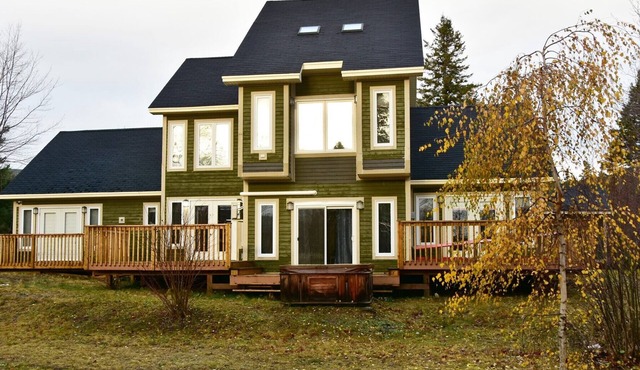 Valley Manor - Humber Valley Resort, Perfect home for a West Coast get away