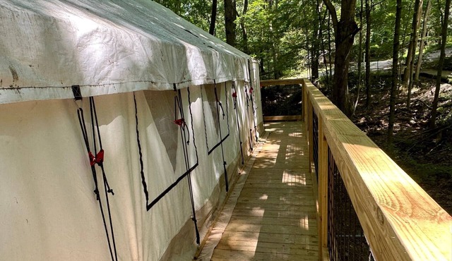 Valley Overlook - Glamping Tent N1 - the heart of Cuyahoga Valley National Park