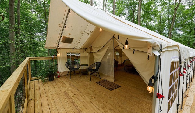 Valley Overlook, Peninsula, Ohio - Glamping Tent P7