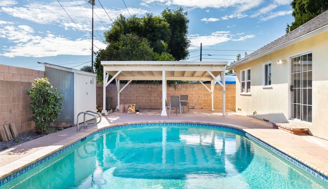 Valley Ranch pool house