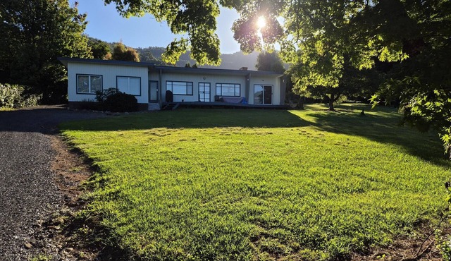 Valley View Cottage opposite magnificent Mt Bogong
