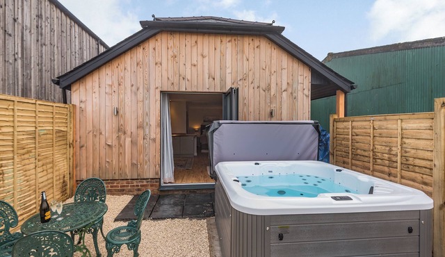 Valley View Cottage-UKC5157