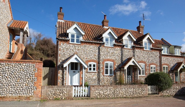 Valley View - a self catering cottage that sleeps 5 guests in 3 bedrooms