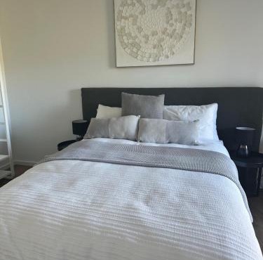 Valley Views Luxury Country Retreat