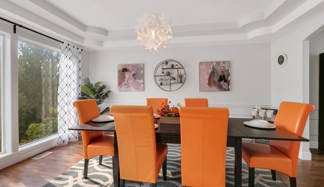 Valley villa with pool, hot tub, sauna & game room