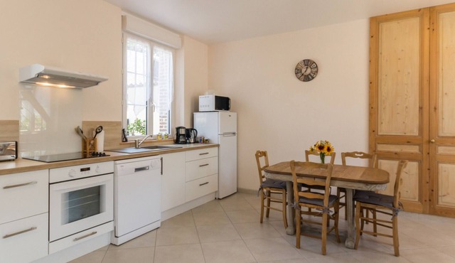 Valmont Inn, 2 bedrooms, sleeps 4