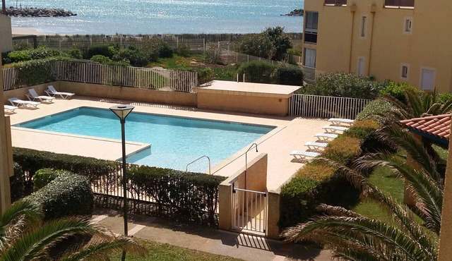 Valras Alizéa Beach direct beach residence with pool