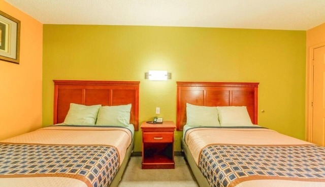 Value Room Stay w/2 Full Beds and a Soothing Bathtub
