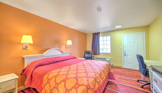 Value Stay | Near Veterans Memorial Blvd in Harker Heights | Free Parking