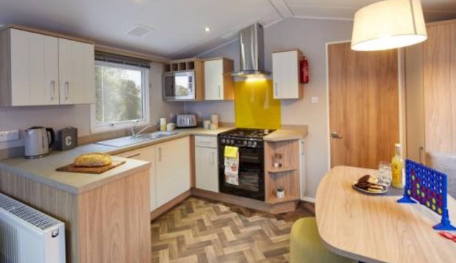 Van 33 Castleton 2 bed