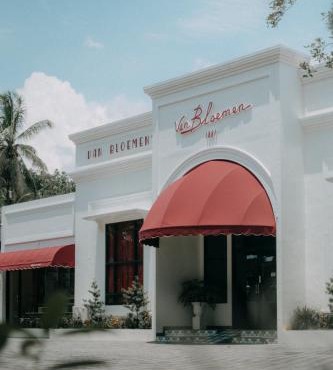 Van Bloemen 1881 Resort
