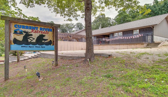 Van Buren Retreat w/Shared Fire Pit & Grills!