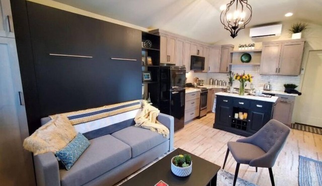 Vancouver/Camas - BRAND NEW Studio in walking distance to Downtown Camas, WA