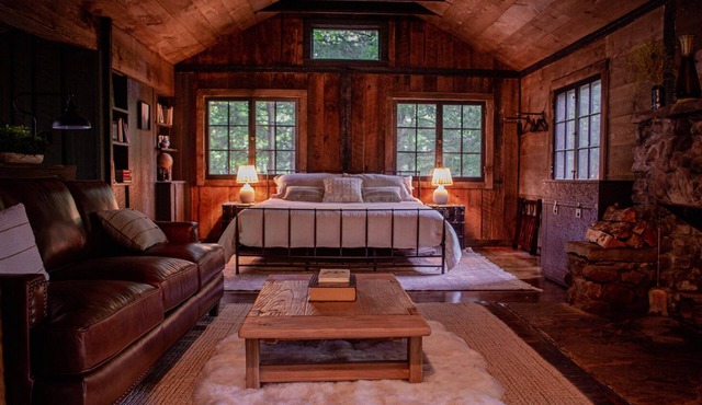 Vanderkamp NY – Langston Lodge Romantic Lakeview Hideaway on 850 Acres