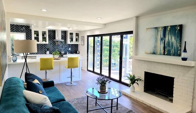 Vanellie House-Huntington Beach 3beds-2baths