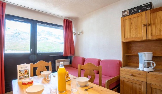 Vanoise 152 by Interhome