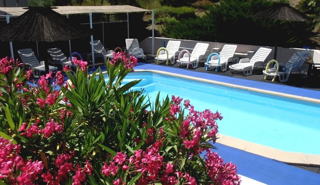 Var at lac de st cassien: Gite cigales 2 pers :Animals with owner's agreement