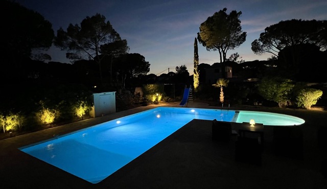 Var Vidauban Air-conditioned property Swimming pool 12 x 6/5 bedrooms 3 bathrooms