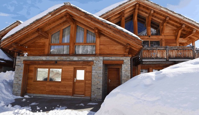 Vars Les Claux Luxury chalet at the foot of the slopes hammam jacuzzi 12 beds