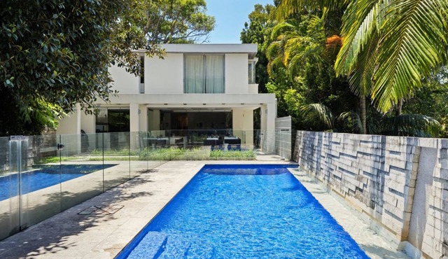 Vaucluse Palms Hosted by L'Abode