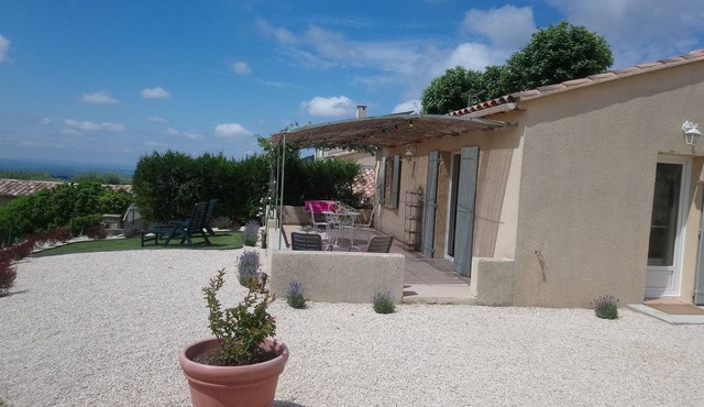 Vaucluse- Pied du Ventoux- Le Barroux- Gravel house