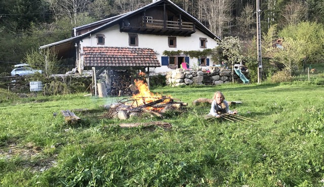 Very spacious farmhouse completely free located large sunny terrace, sauna and stream