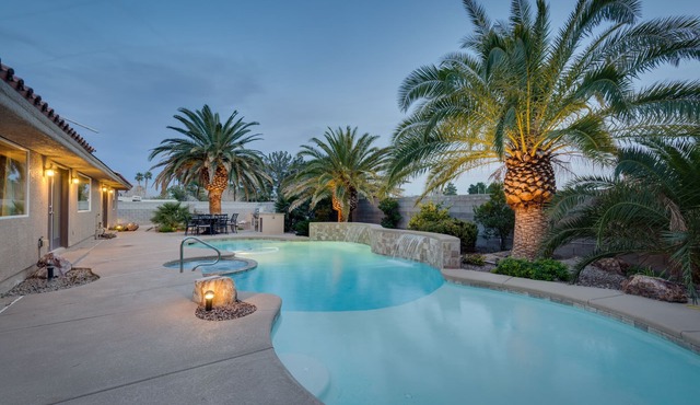 Vegas Family Villa, Pool/Spa, Poker & Pac-Man