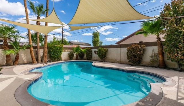 Vegas Oasis Summary: