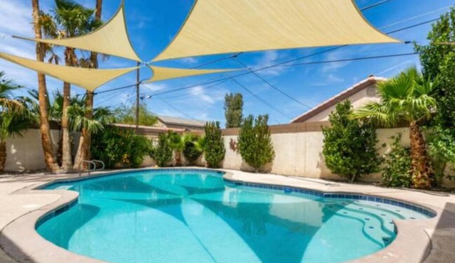 Vegas Oasis