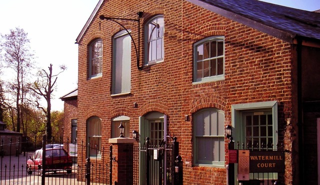 Vellum Court, Havant - a stylish home from home for exploring the South Coast