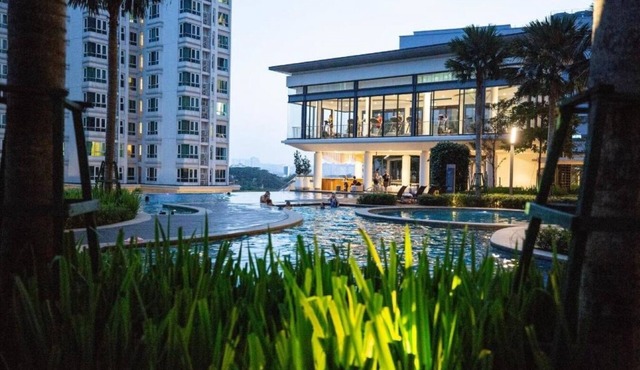 Velocity Suites KL by Rit