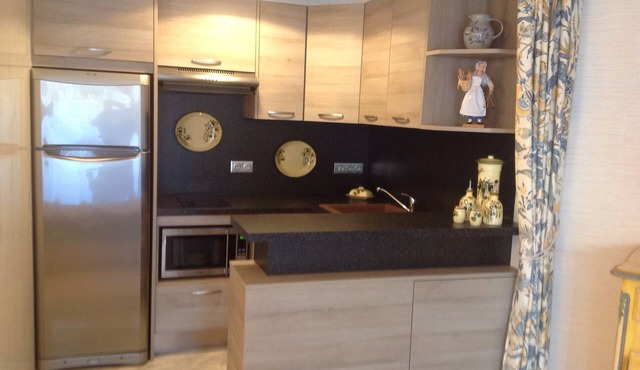 Vence charming apartment near historic town 15 minutes from the beaches