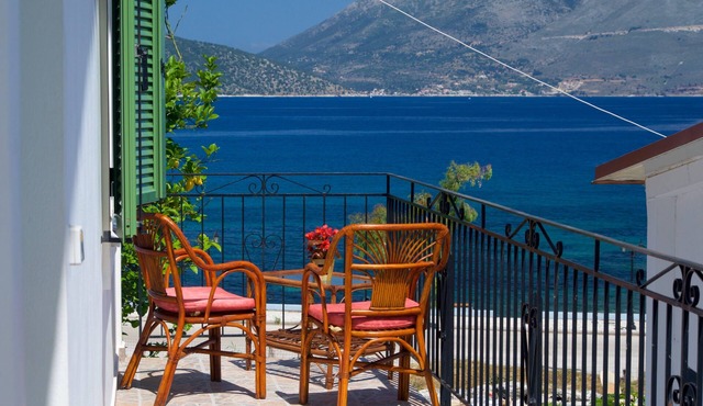 Venetia's House with great sea view, 50 m from beach