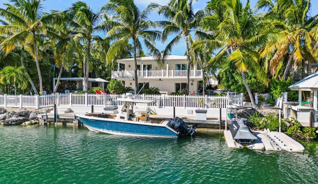 Venetian Shores Waterfront with Ocean Access, Pool