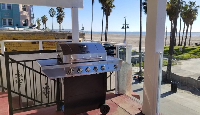 Venice Beach Penthouse with Ocean Views & Private Parking, Pet Friendly!