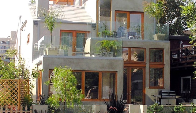 Venice Canals Contemporary, unique wildlife, amazing reviews