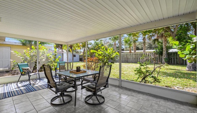 Venice Harbor 604, 1 Bedroom, WiFi, Sleeps 4, Pet Friendly