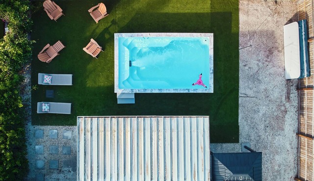 Venice Island Villa/walk to beach/heated swimspa-pool/2Bed 2-Bath/bikes/grill