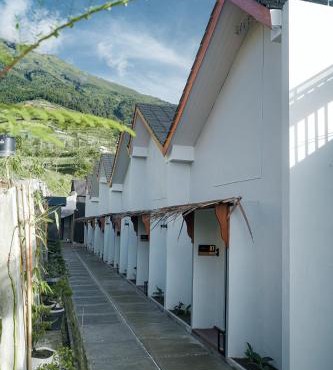 Verandah Glamping Villa Mangli