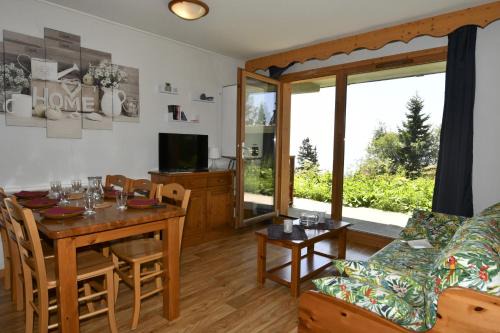 Vercors 1 035-FAMILLE & MONTAGNE appart 6 pers