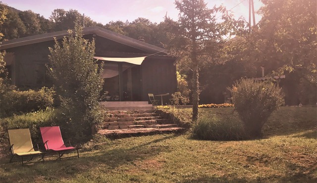 VERCORS DIE Vallée de Quint Cottage, 2 bedrooms (3 beds). Ideal for rest, walks and nature.