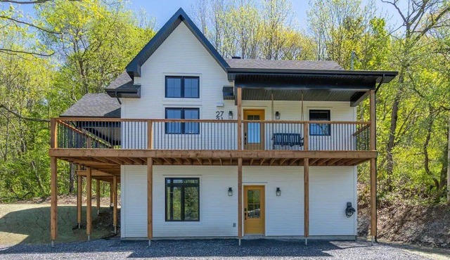 Verdē-Magog-SPA-10 personnes-Accès au lac