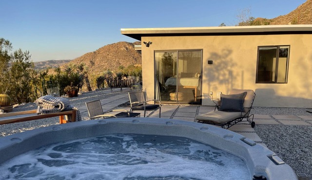 Verdin's Nest - Romantic Retreat W/Hot Tub Under The Stars! 1 Bedroom Home by RedAwning