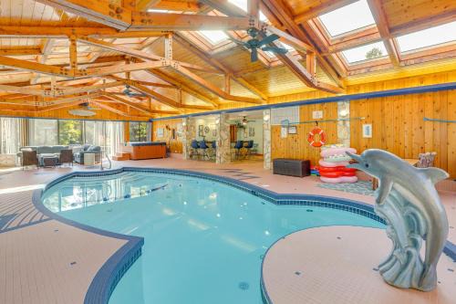 Vermilion River Home w/Hot Tub & Private Dock!