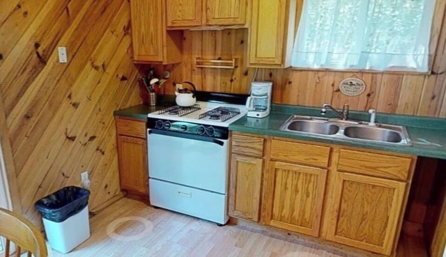 VermilionRiverCottages - Fire Side Cottage