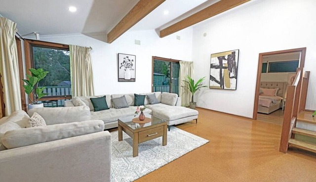 Vermont Big Group Holiday Entire House 8BRM VIC