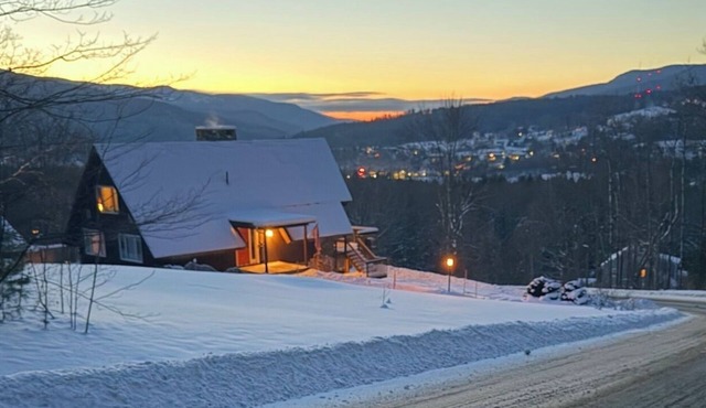 Vermont Vacation Retreat! Centrally Located + Pool